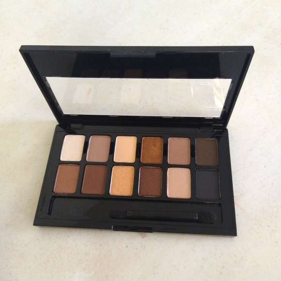 Maybelline Eyeshadow palette NWOT - Picture 2 of 5